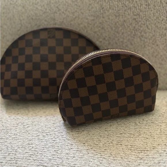 Checkered Brown Cosmetic *Fashion Pouches - Picture 1 of 17